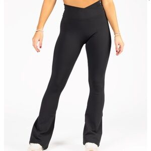 Ptula Sierra Flare Legging 31’